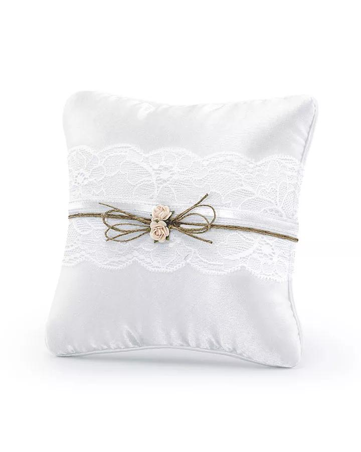 Vankúšik na obrúčky biely s čipkou 1/4