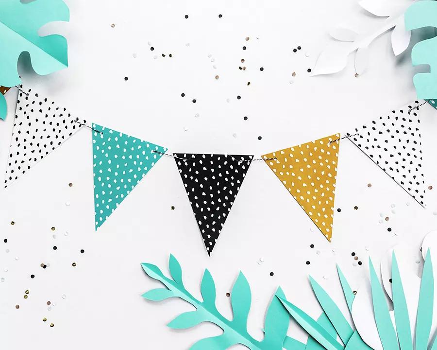 Farebná girlanda s vlajkami, vzor 01 2/3