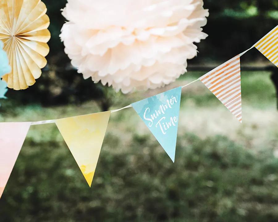 Farebná girlanda s vlajkami, vzor 06 2/4