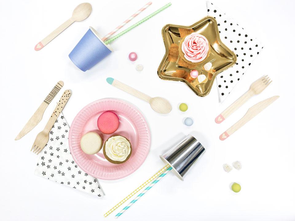 Servítky biele s čiernymi bodkami 2/3