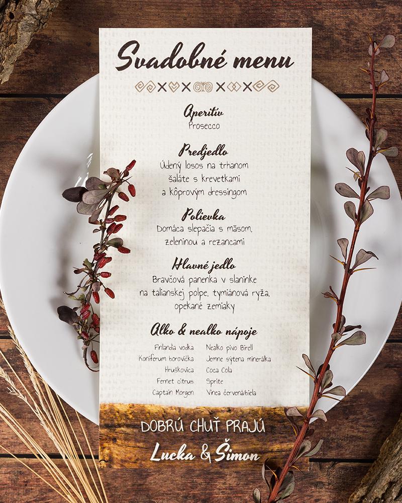 Svadobné menu s ľudovým dreveným motívom